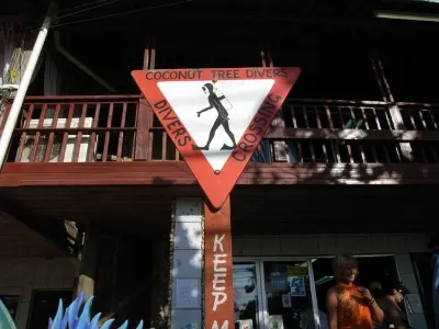 Diver Crossing — West End, Roatan, Honduras