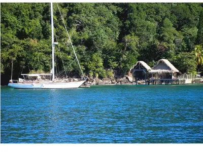 Plantation Beach Resort — Cayos Cochinos, Honduras