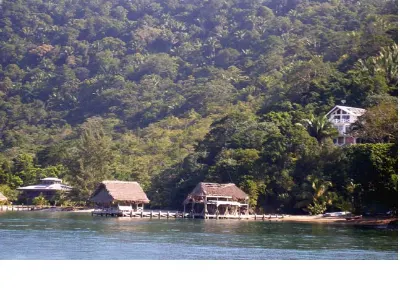Hillside Homes — Cayos Cochinos, Honduras