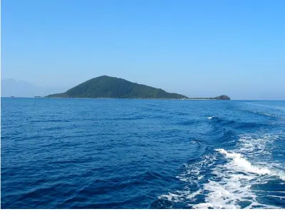 Farewell to Paradise — Cayos Cochinos, Honduras