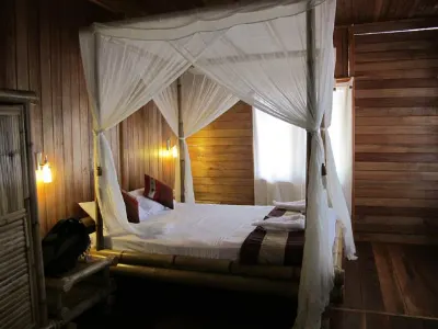 Bungalow Room
